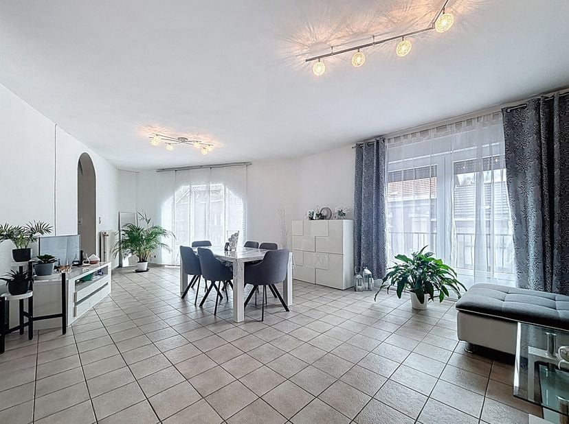 Visitez virtuellement ce bien : https://urlr.me/ugDb3Z  - SERAING*VAL-SAINT-LAMBERT - Découvrez cet appartement situé dans un quartier prisé de Serain