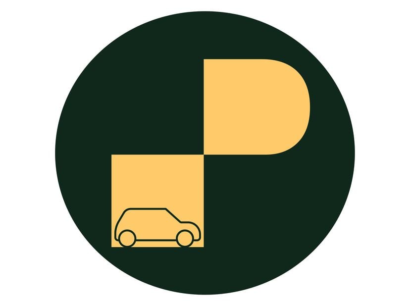 Garagebox op niveau - 2, pal in het centrum aan het Theaterplein en de Leien.&lt;br /&gt;
Toegang via een automatische poort met afstandsbediening in de Tab