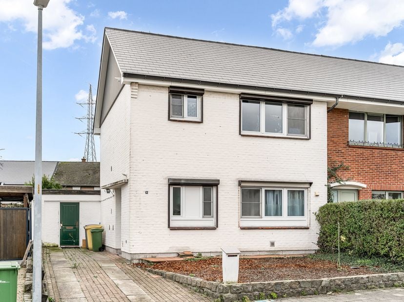 Maison à vendre
                    à 2400 Mol