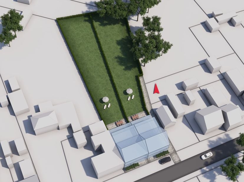 Deze riante grond is geschikt voor het oprichten van 2 woningen. Eén gesloten bebouwing tegen nr. 122 en een halfopen bebouwing daarnaast.&lt;br /&gt;
Perce