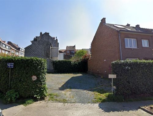                                         Place de stationnement à louer à Uccle, € 80
