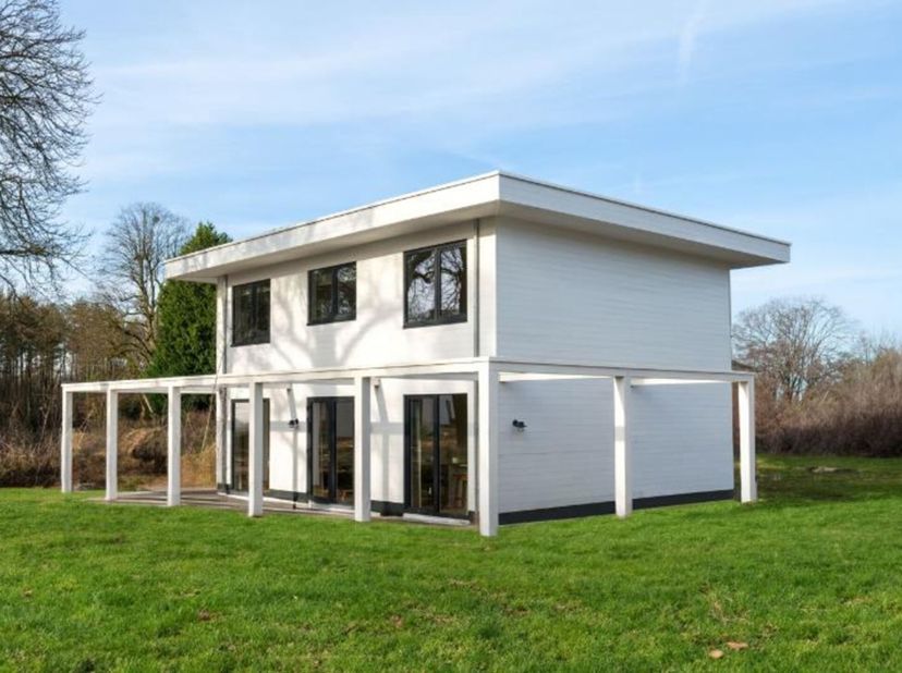 Nieuwbouw vakantiewoning in het prachtige Landal vakantiepark Mooi Zutendaal, Deze is instap-klaar en gemeubeld.  Investeren in een vakantiewoning met