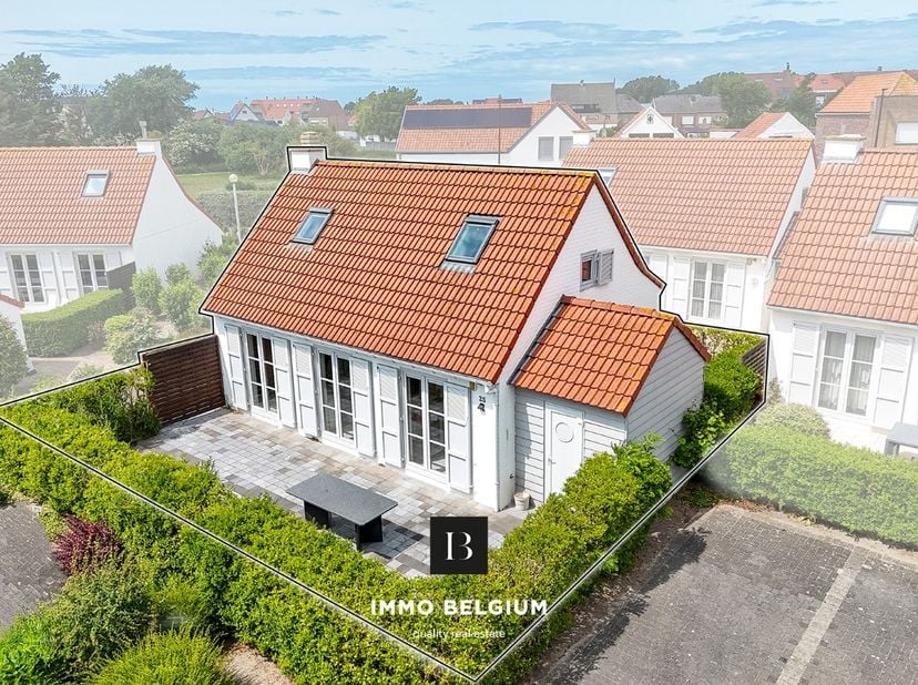 Bijzonder goed onderhouden en kwalitatief gemeubileerd vissershuisje, gelegen in het rustige Sea Side village, op een steenworp afstand van het strand