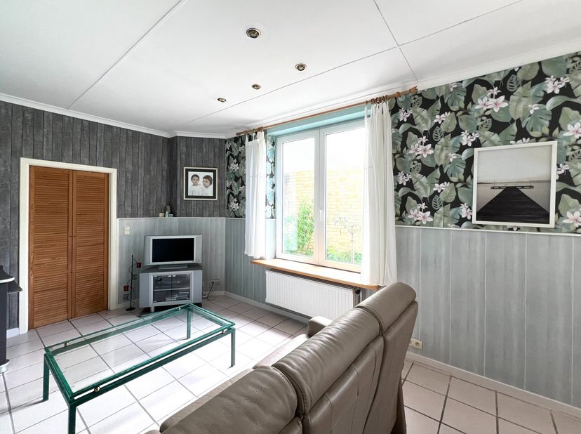 In de Genuastraat te Zeebrugge bevindt zich dit lichtrijke appartement in een kleinschalige residentie (geen of slechts beperkte gemeenschappelijke ko