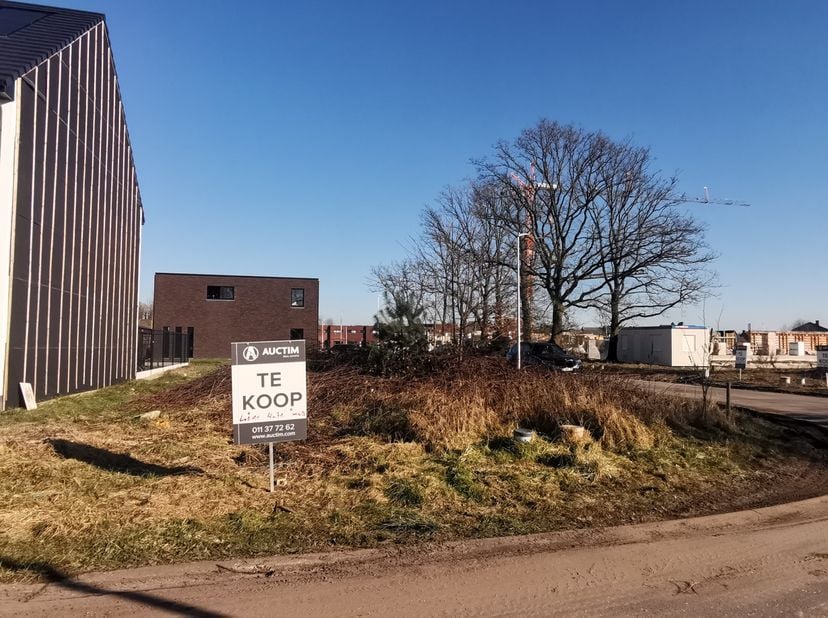 Ontdek de veelzijdige verkaveling &quot;Kerkhoven Dijk&quot;, ideaal en centraal gelegen. De locatie biedt een perfecte verbinding tussen het bruisende hart van