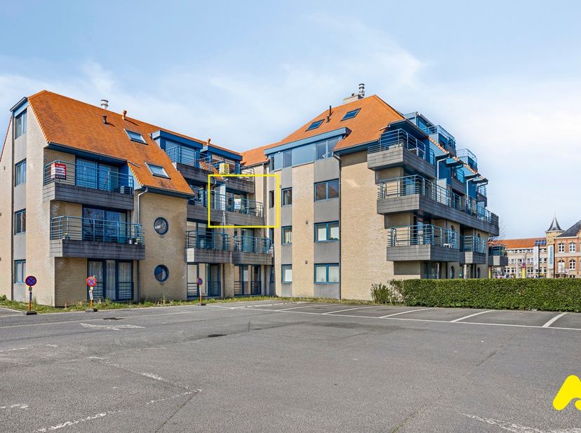 Instapklaar appartement met 2 slaapkamers gelegen op de 2de verdieping van residentie Pier Kloeffe. &lt;br /&gt;
&lt;br /&gt;
Dankzij de uitstekende ligging, op w