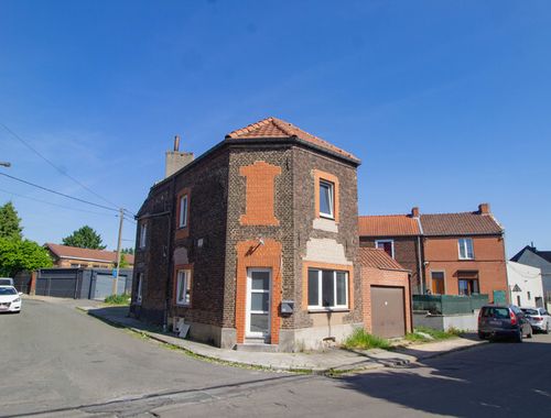                                         Woning te koop in Gilly, € 79.000
