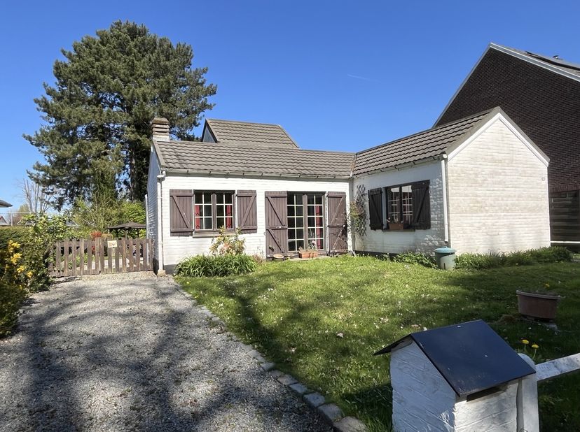 PORTES OUVERTES LE 03/05 DE 10H à 12H, HEYMANSDRIES 75 1640 RHODE-SAINT-GENESE&lt;br /&gt;
Maison de plain-pied de sur un terrain de 7a04ca à la lisière de