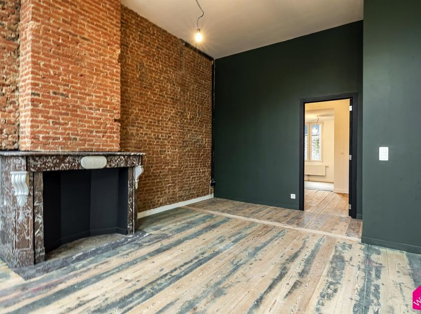 Appartement à louer
                    à 2060 Antwerpen
