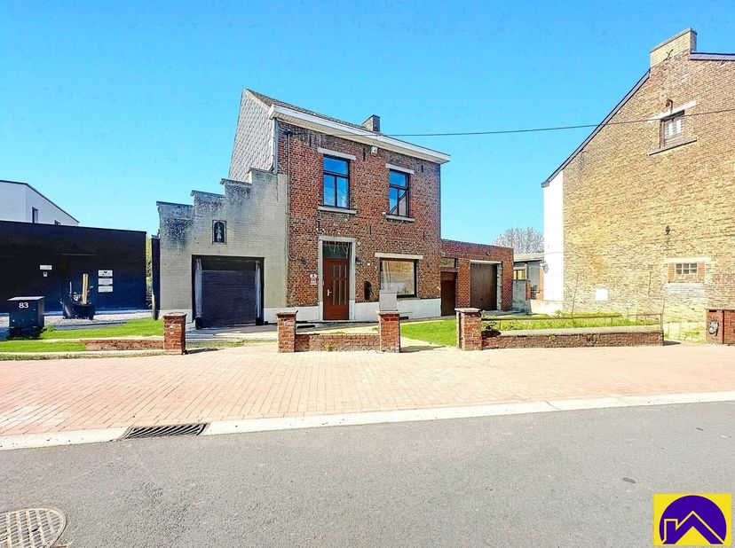 L&#039;Immobilière &#039;Flash Horizon&#039; vous propose à la vente au sein de la commune de Fontaine L&#039;Evêque (Forchies-La-Marche - 6141), cette belle maison 4 faç