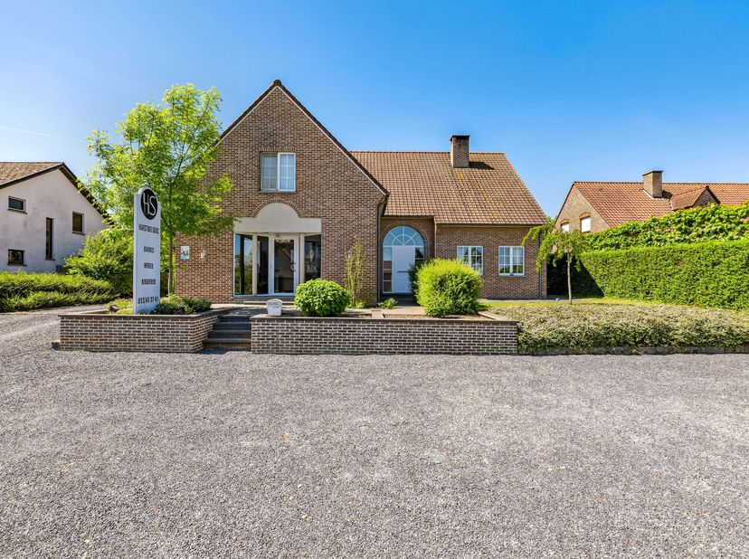 Maison à vendre
                    à 3540 Donk