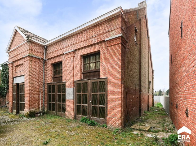 [[ CE BIEN PARTICIPE À LA JOURNÉE MAISONS OUVERTES ERA LE 14/6 DE 9:30 À 10:30 ]]&lt;br /&gt;
Ce bien participe à la Journée Maisons Ouvertes ERA. Visitable