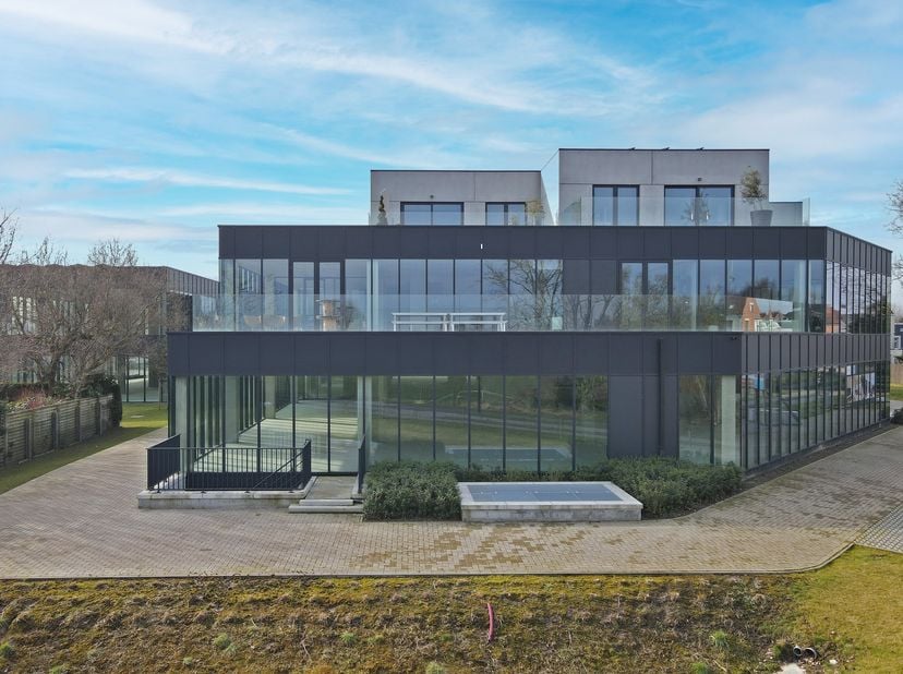 Hèlen Park is een kwalitatieve nieuwbouwontwikkeling op een strategische locatie langs de Vijfseweg, de commerciële verbindingsweg vlakbij de Gentsewe