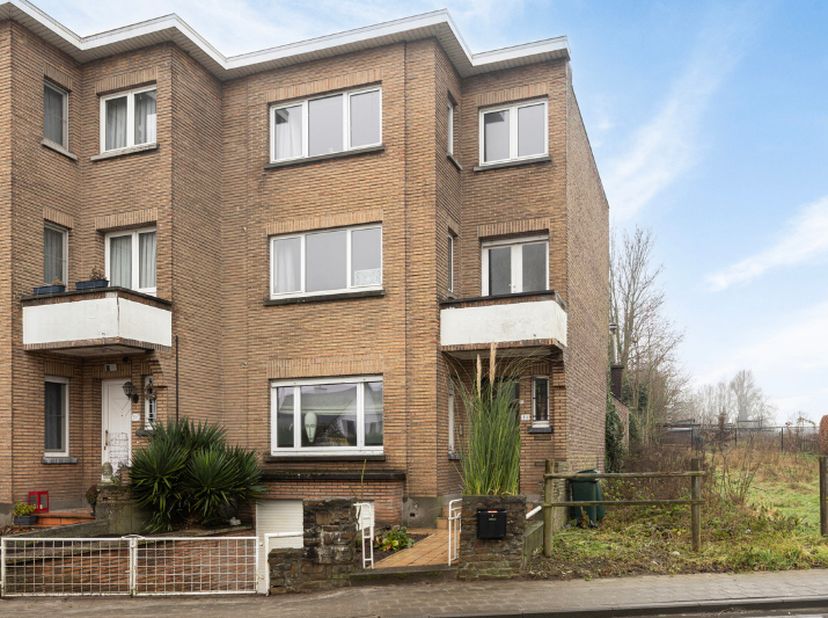 Maison à vendre
                    à 9700 Eine