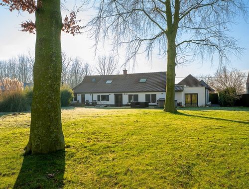                                         Villa à vendre à Néchin, € 659.000
