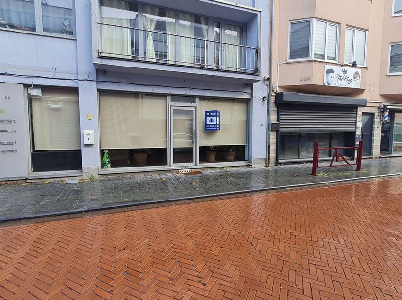 Bien professionnel à louer
                    à 3630 Eisden