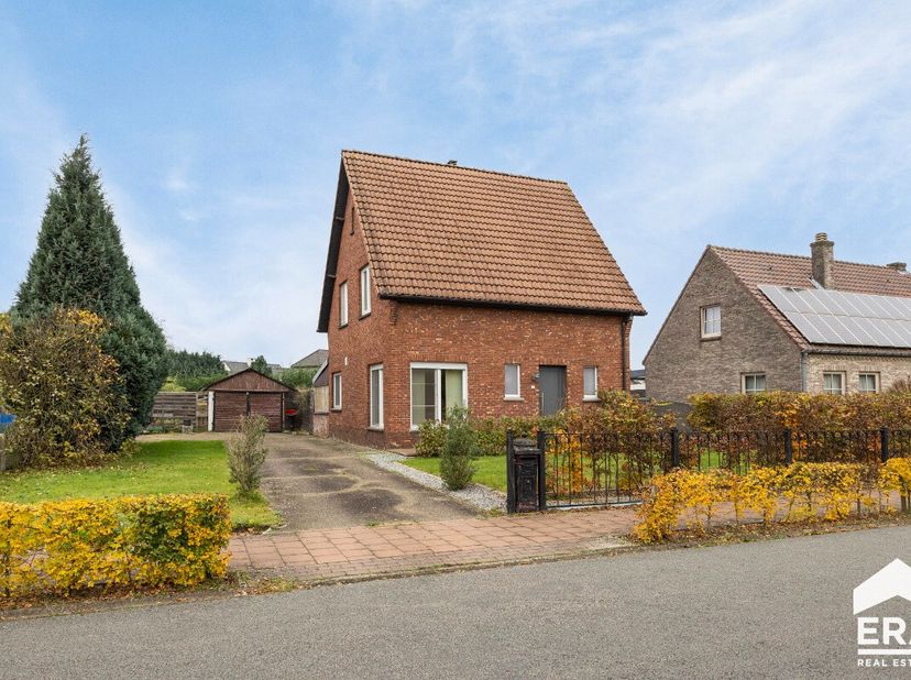 Rustig gelegen woning met uitbreidingsmogelijkheden in Houthalen-Oost - 3 slaapkamers - 874m² grond.Voor meer info, ga naar https://www.era.be/nl/te-k