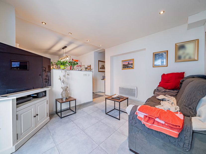 Découvrez ce charmant appartement idéalement situé au rez-de-chaussée dans la prisée commune d&#039;Ans!&lt;br /&gt;
Bénéficiez d&#039;un emplacement exceptionnel, à
