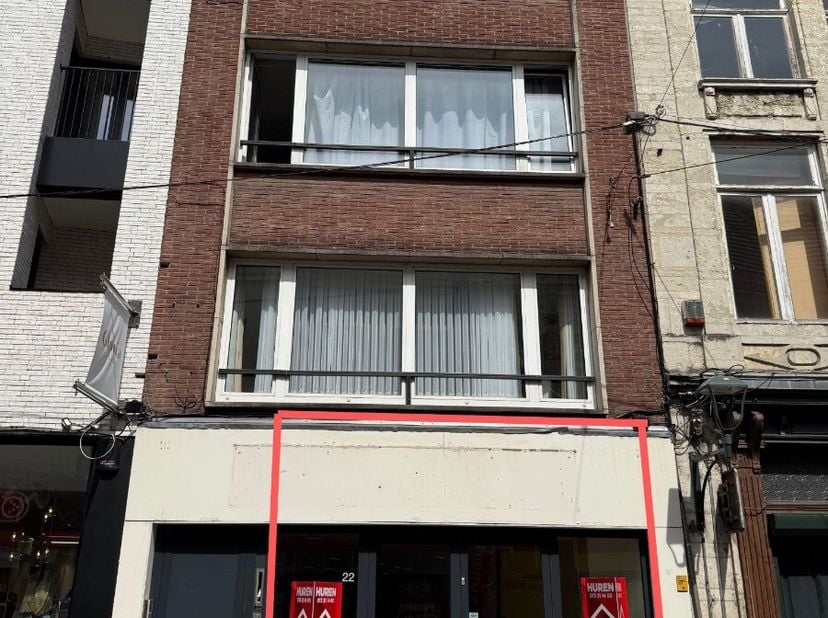 Bien professionnel à louer
                    à 3290 Diest