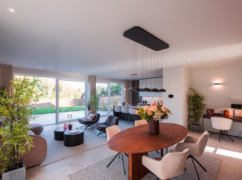 Heerlijke, duurzame &amp; instapklare nieuwbouwvilla&lt;br /&gt;
&lt;br /&gt;
Een knap staaltje verfijnde, moderne architectuur aan een rustig, op een veldweg uitlope