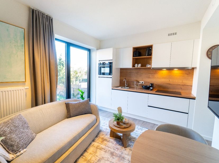 Deze moderne en lichtrijke flat is ideaal voor tijdelijke verblijven van 1 tot 12 maanden. Gelegen in het hart van Diegem, vlak bij Brussels Airport e