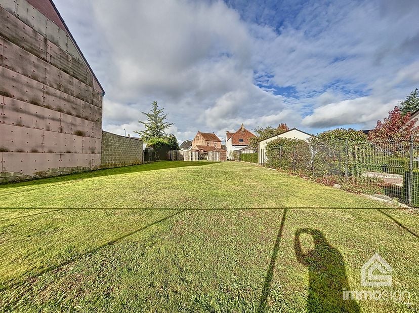 PLUSPUNTEN: &lt;br /&gt;
+ perceeloppervlakte: 477 m²&lt;br /&gt;
+ bouwvergunning afgeleverd&lt;br /&gt;
+ mogelijkheid tot 3 appartementen&lt;br /&gt;
+ rustige locatie&lt;br