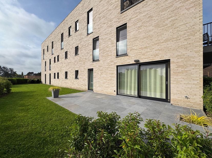 Appartement neuf (2023) prêt à être emménagé et économe en énergie avec terrasse ensoleillée près du centre de Zedelgem !&lt;br /&gt;
Vous êtes à la recherc