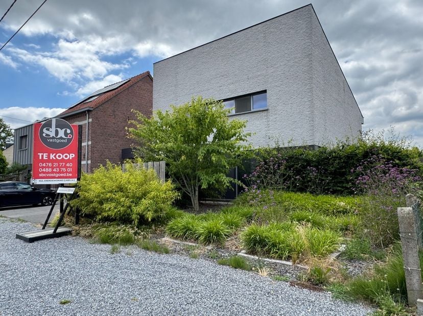 Maison à vendre
                    à 3540 Schulen