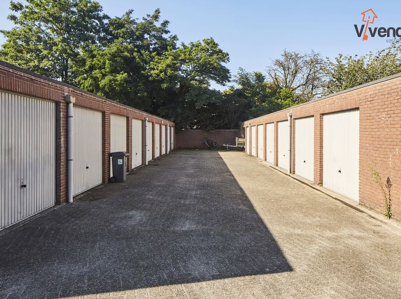 Turnhout centrum, nabij ringlaan en centrum, verschillende garageboxen per direct te huur.&lt;br /&gt;
Prijzen vanaf 100,-euro/maand. Nog beschikbaar 3 boxe