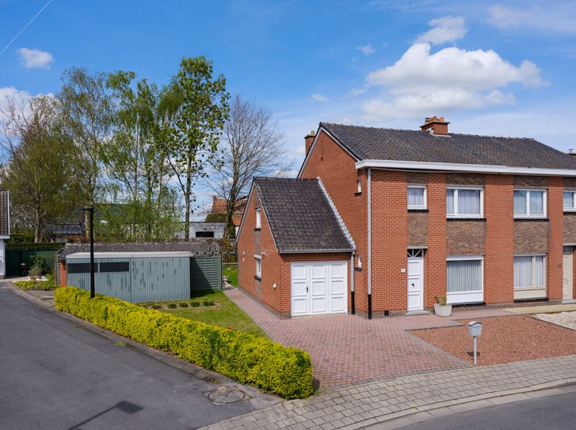 Maison à vendre
                    à 8793 Sint-Eloois-Vijve