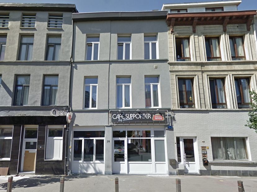 Bent u op zoek naar een horecazaak op een absolute toplocatie in het bruisende centrum van Antwerpen? Deze unieke zaak, biedt u de perfecte gelegenhei