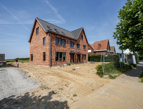                                         Maison unifamiliale à vendre à Huise, € 585.000
