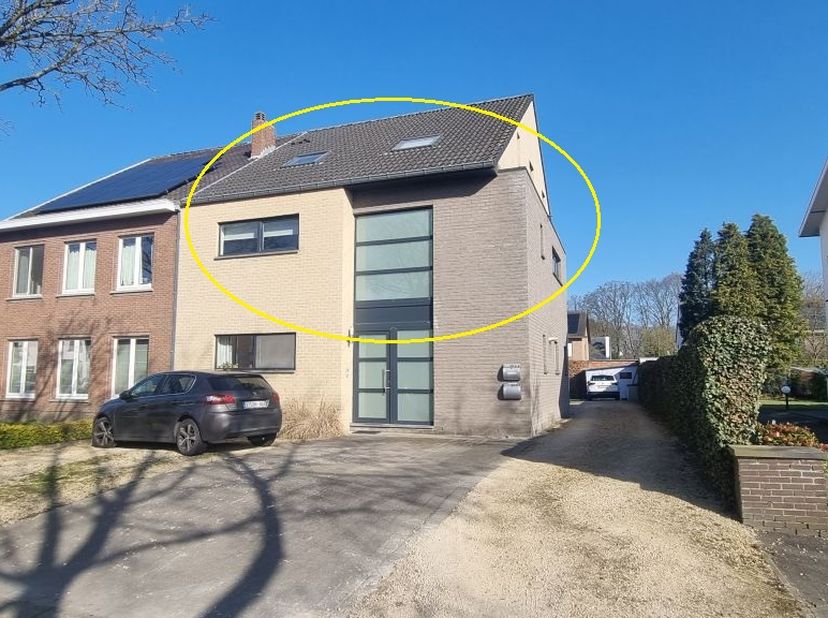 Hasselt: Uniek en exclusief duplex-appartement met 3 slaapkamers en groot terras in villawijk &quot;Berkenveld&quot;&lt;br /&gt;
&lt;br /&gt;
Ontdek dit stijlvolle en licht