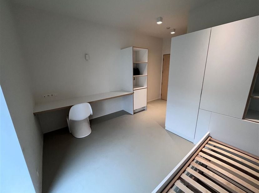 * Visite à demander à student@immolivit.be&lt;br /&gt;
** Pour les étudiants uniquement&lt;br /&gt;
Project Archive 0.2 est situé dans la Mechelsestraat 165, une