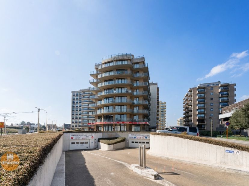 GAREZ VOTRE VOITURE EN TOUTE SÉCURITÉ !&lt;br /&gt;
&lt;br /&gt;
Garage souterrain nr 25, niveau -1&lt;br /&gt;
Dimensions : Longueur 5 m x Largeur 3 m   