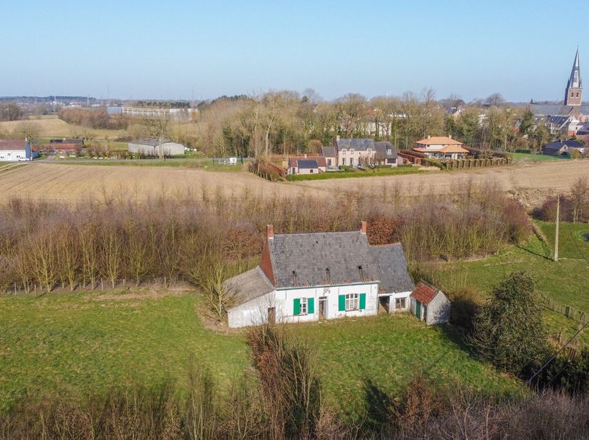 Cherchez-vous une maison unique à Wortegem-Petegem que vous pouvez démolir et reconstruire à 6% de TVA? Trouvé!&lt;br /&gt;
Le cadre calme et rural, la poss
