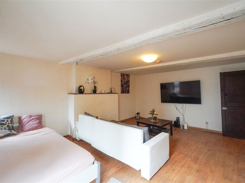 À la recherche d&#039;un appartement idéalement situé en plein coeur du centre historique de Namur? L&#039;Agence Petyt vous invite à découvrir ce spacieux appa