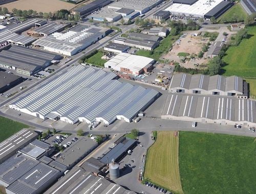                                         Entrepôt sans bureau à louer à Kuurne, € 2.528

