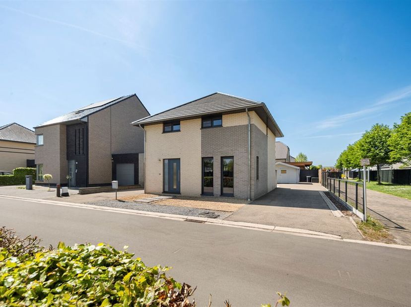Maison à vendre
                    à 3940 Hechtel