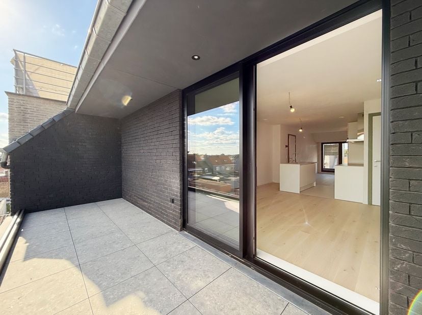 Schitterende instapklare penthouse / duplex van maar liefst 129m2. &lt;br /&gt;
&lt;br /&gt;
Dit prachtige en ruim appartement bestaat uit: op de 3de verdieping;