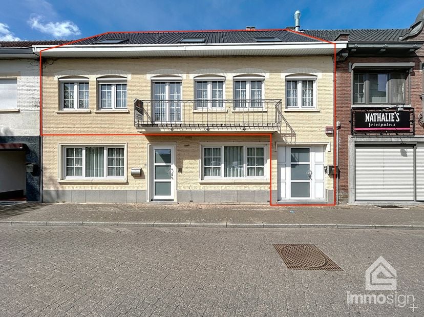 PLUSPUNTEN: &lt;br /&gt;
+ bruikbare vloeroppervlakte: 204 m²&lt;br /&gt;
+ 4 slaapkamers&lt;br /&gt;
+ 2 badkamers&lt;br /&gt;
+ balkon aan voorzijde&lt;br /&gt;
+ Bocholt-centrum