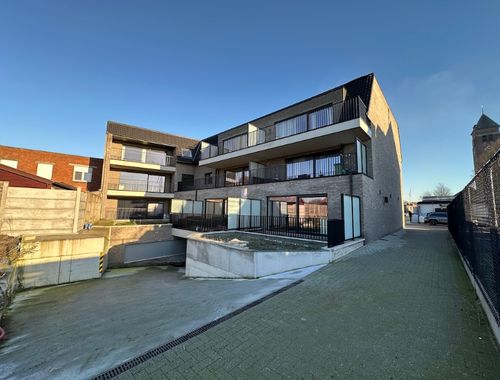                                         Appartement te huur in Evergem, € 895
