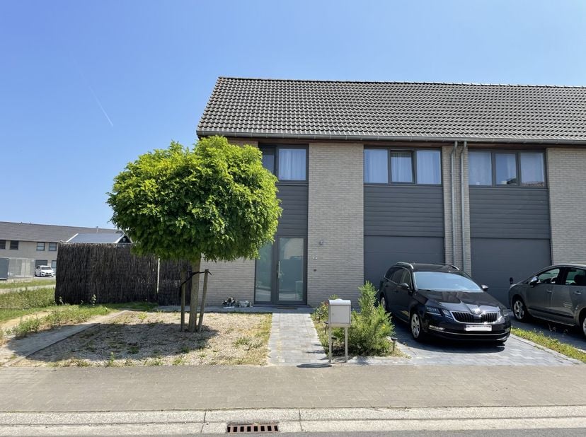 Maison à louer
                    à 8800 Rumbeke