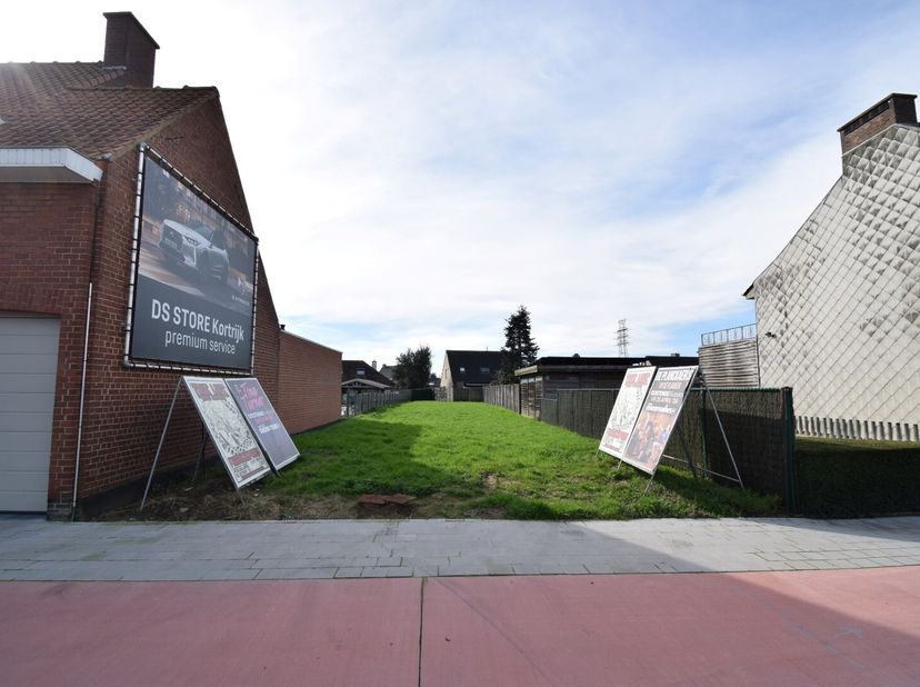 Terrain à vendre
                    à 8800 Roeselare