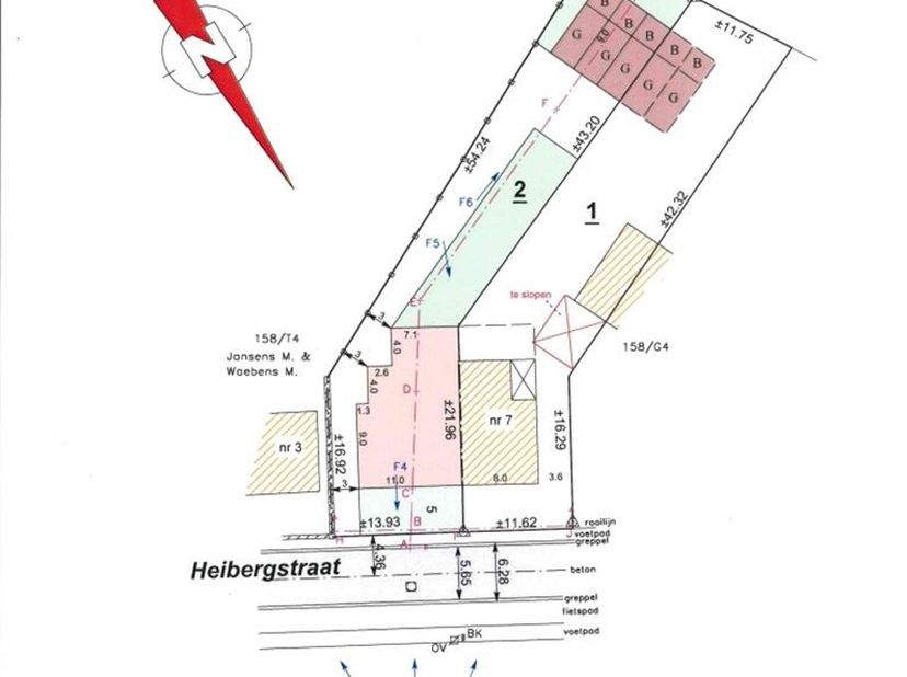 Gunstig gelegen bouwgrond voor halfopen bebouwing op 767m². Op wandelafstand van centrum Itegem. Winkels, school, openbaar vervoer,... in de nabije om