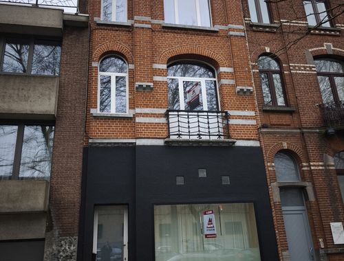                                         Kot-Kamer te huur in Charleroi, € 400
