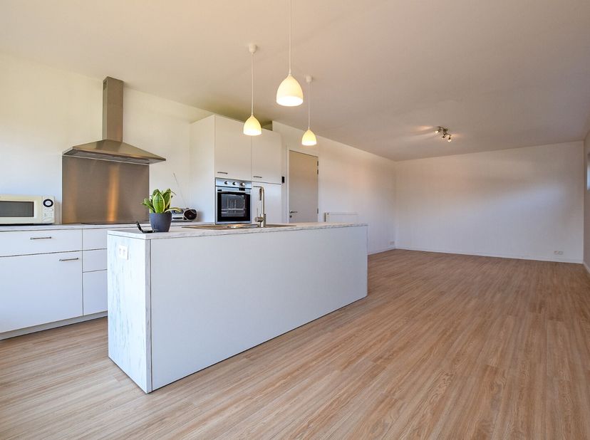 Prachtige bel-etagewoning (nieuwbouw) goed gelegen te Oostduinkerke, vlakbij de Oostvoorduinen en op 800m van het natuurreservaat Ter Yde &amp; Hannecart-