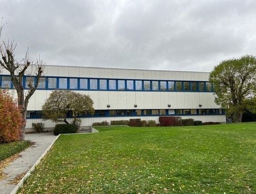                                         Espace de bureaux à louer à Wemmel, € 2.141
