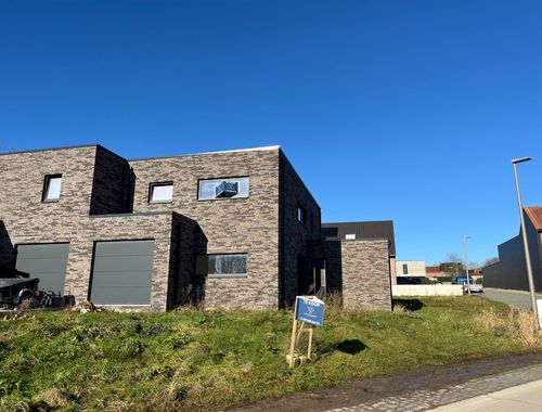                                         Maison à vendre à Huise, € 415.000
