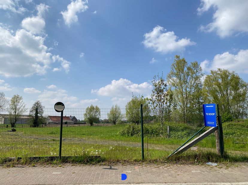 Terrain à vendre
                    à 8800 Roeselare